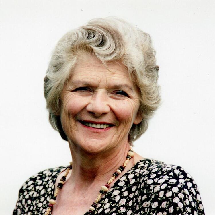 Elizabeth Jones 1997-1999